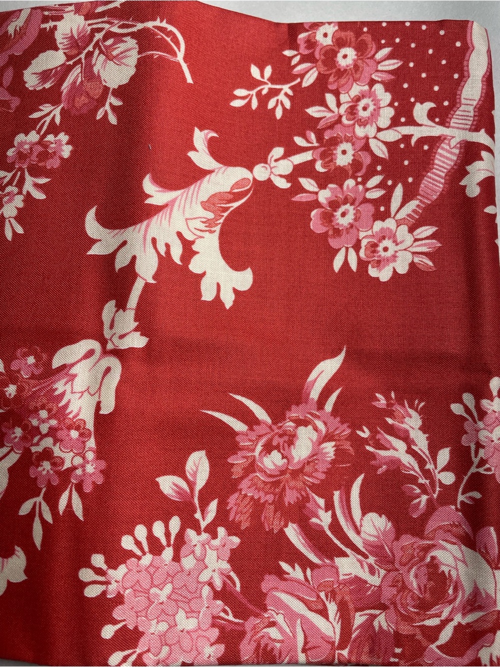 1y x 44” Floral Rose Bold Print Red White Cotton Fabric Quilting NOS